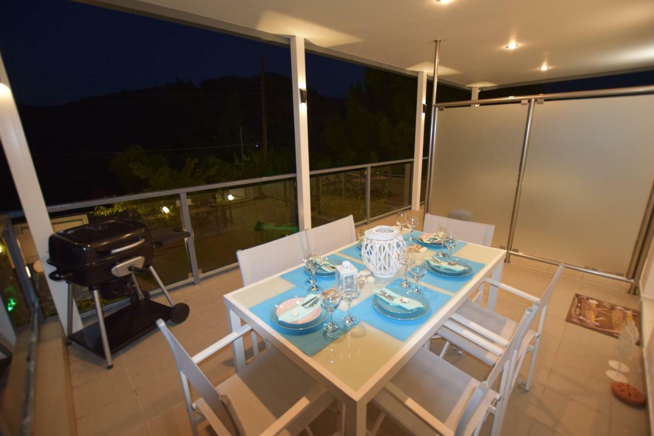 V Luxury Suites Toroni 3 المظهر الخارجي الصورة